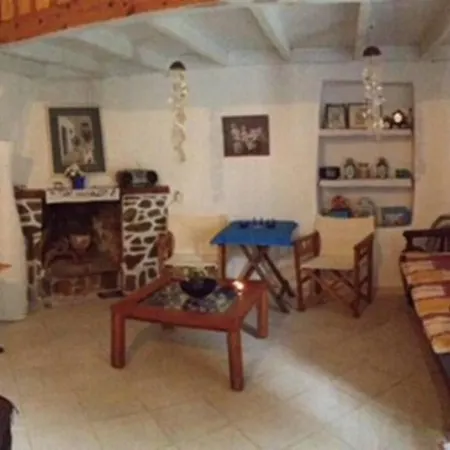 The Stegadi House. * Ioulis